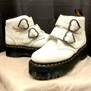 Dr. Martens heart buckle